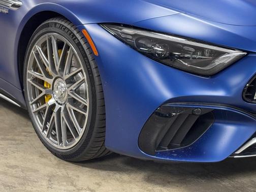 2025 Mercedes-Benz AMG SL 55 Base