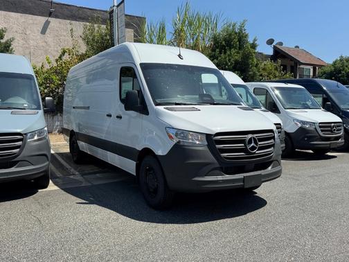 2025 Mercedes-Benz Sprinter 2500 High Roof