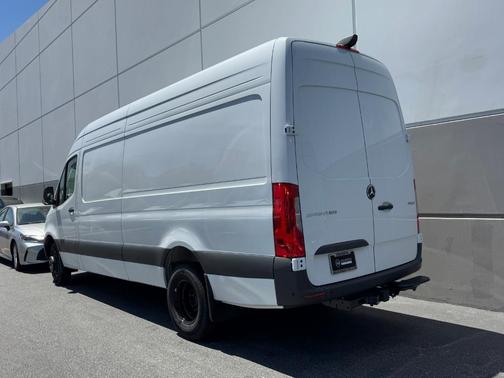 2025 Mercedes-Benz Sprinter 3500 High Roof