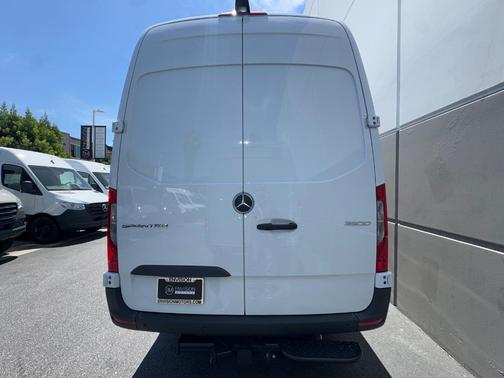2025 Mercedes-Benz Sprinter 3500 High Roof