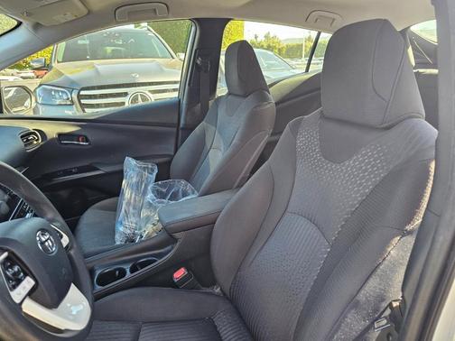 2018 Toyota Prius One