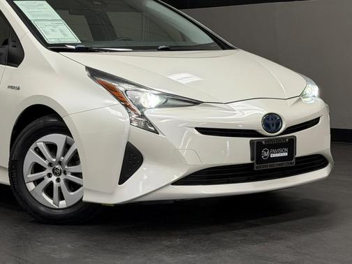 2018 Toyota Prius One