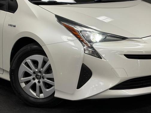 2018 Toyota Prius One