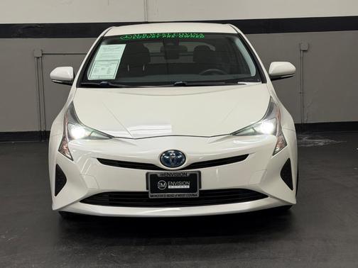 2018 Toyota Prius One