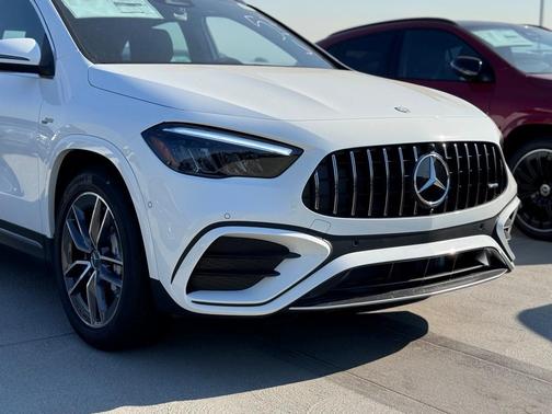 2025 Mercedes-Benz AMG GLA 35 Base