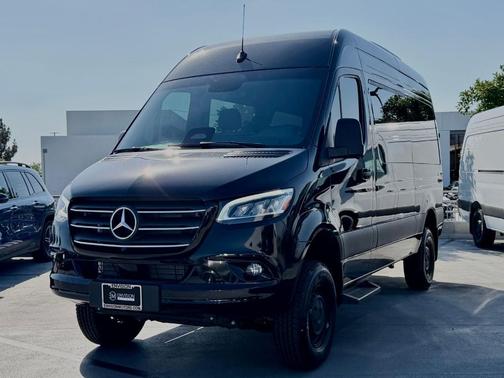Obsidian Black Metallic 2026 Mercedes-Benz Sprinter 2500 144 WB Standard Roof Passenger
