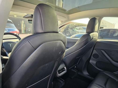 Gray 2022 Tesla Model Y Performance