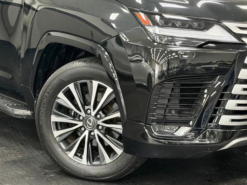 2024 Lexus LX 600 Premium