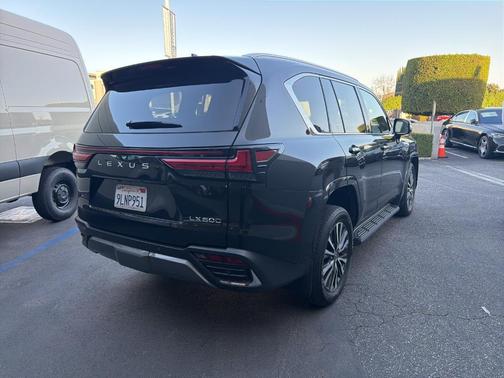 2024 Lexus LX 600 Premium