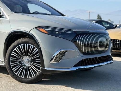 2025 Mercedes-Benz Maybach EQS 680 Base 4MATIC 4MATIC