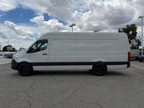 2025 Mercedes-Benz Sprinter 2500 170 WB High Roof Extended Cargo