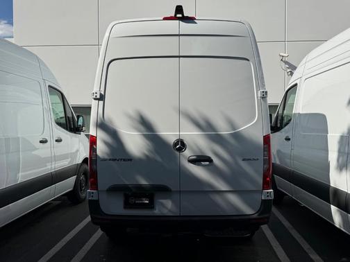 2025 Mercedes-Benz Sprinter 2500 Standard Roof