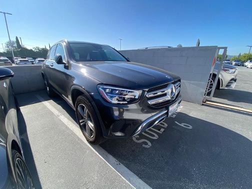 Graphite Gray Metallic 2022 Mercedes-Benz GLC 300 Base 4MATIC