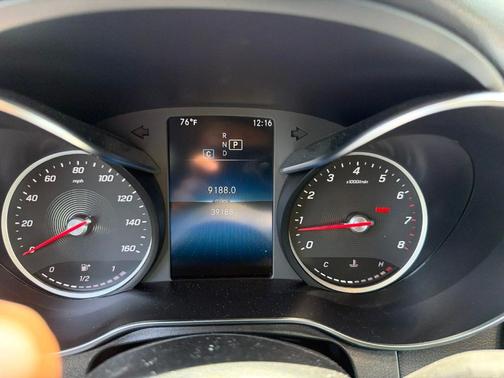 Graphite Gray Metallic 2022 Mercedes-Benz GLC 300 Base 4MATIC