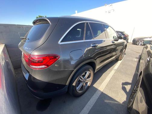 Graphite Gray Metallic 2022 Mercedes-Benz GLC 300 Base 4MATIC