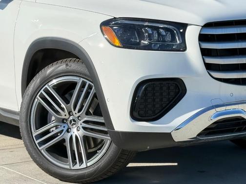 2026 Mercedes-Benz GLS 450 4MATIC