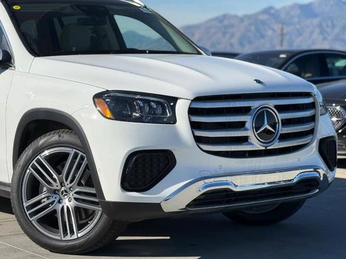 2026 Mercedes-Benz GLS 450 4MATIC