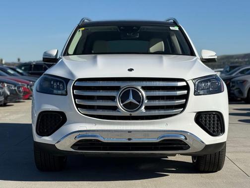 2026 Mercedes-Benz GLS 450 4MATIC
