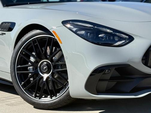 2026 Mercedes-Benz AMG GT 43 Base