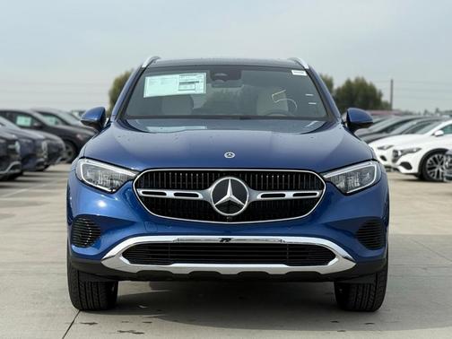 2026 Mercedes-Benz GLC 300 Base