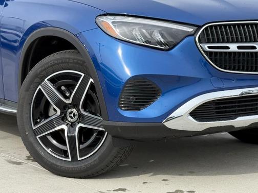 2026 Mercedes-Benz GLC 300 Base