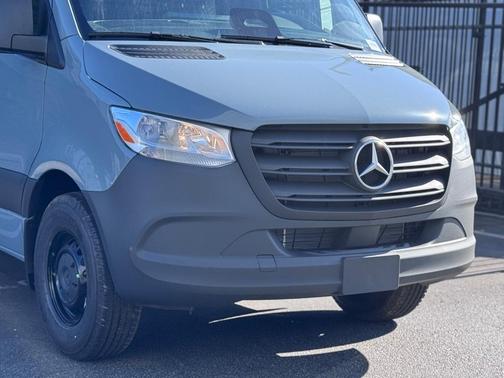 2025 Mercedes-Benz Sprinter 2500 Standard Roof