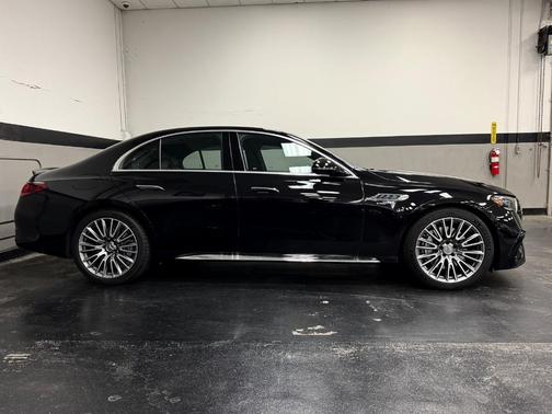 2025 Mercedes-Benz AMG E 53 Base
