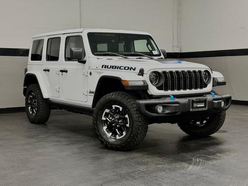 Bright White Clearcoat 2024 Jeep Wrangler 4xe Rubicon