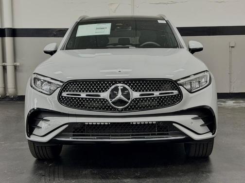 Alpine 2026 Mercedes-Benz GLC 300 Base