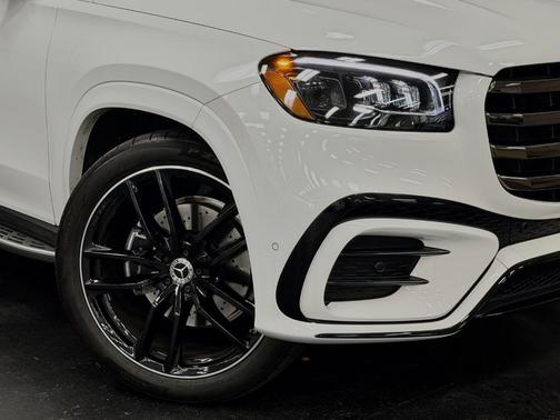 2025 Mercedes-Benz GLS 450 4MATIC