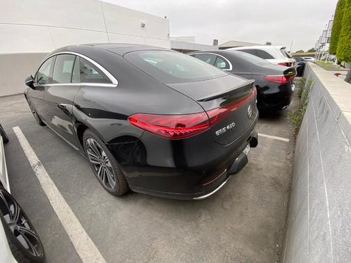 Obsidian Black 2024 Mercedes-Benz EQS 450 Base 4MATIC