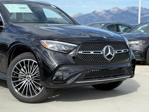 2026 Mercedes-Benz GLC 300 Base