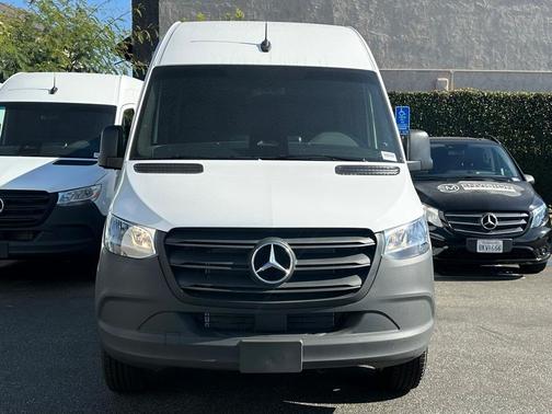 2025 Mercedes-Benz Sprinter 2500 High Roof