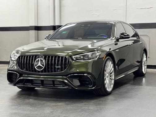 2025 Mercedes-Benz AMG S 63 E Base