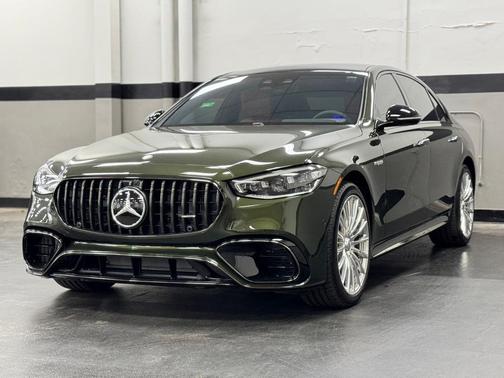 2025 Mercedes-Benz AMG S 63 E Base