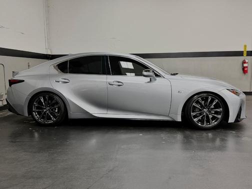 Iridium 2022 Lexus IS 350 F Sport