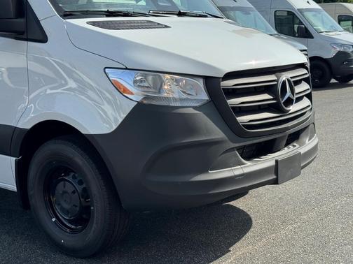 2026 Mercedes-Benz Sprinter 2500 High Roof