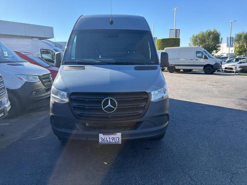2023 Mercedes-Benz Sprinter 2500 144 WB