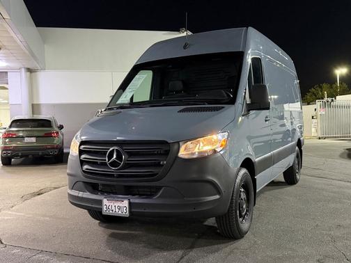 2023 Mercedes-Benz Sprinter 2500 144 WB