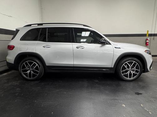2023 Mercedes-Benz EQB 300 Base 4MATIC