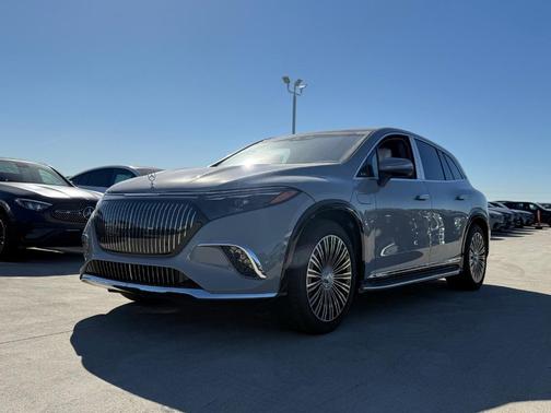 2025 Mercedes-Benz Maybach EQS 680 Base 4MATIC 4MATIC