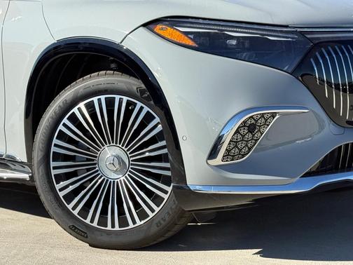 2025 Mercedes-Benz Maybach EQS 680 Base 4MATIC 4MATIC