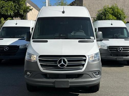 2025 Mercedes-Benz Sprinter 3500 170 WB High Roof Extended Cargo