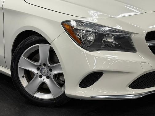 2017 Mercedes-Benz CLA 250 Base