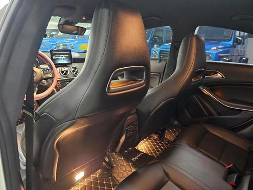 2017 Mercedes-Benz CLA 250 Base