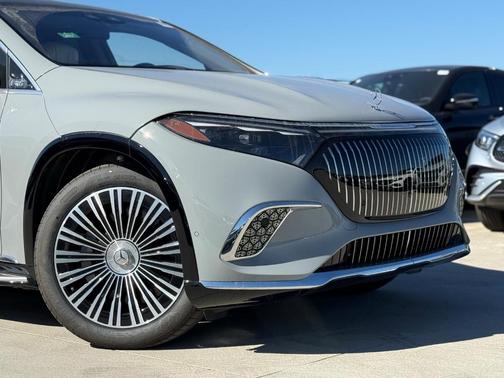 2025 Mercedes-Benz Maybach EQS 680 Base 4MATIC 4MATIC