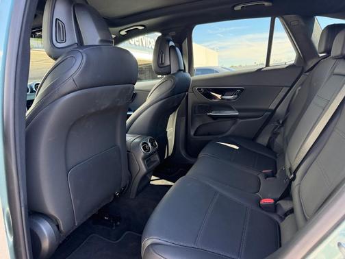 2026 Mercedes-Benz GLC 300 Base