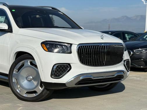 2026 Mercedes-Benz Maybach GLS 600 
