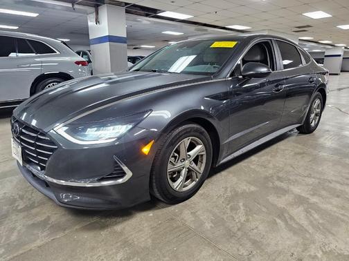 2022 Hyundai SONATA SE