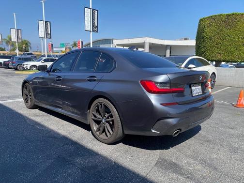 2022 BMW 330 i